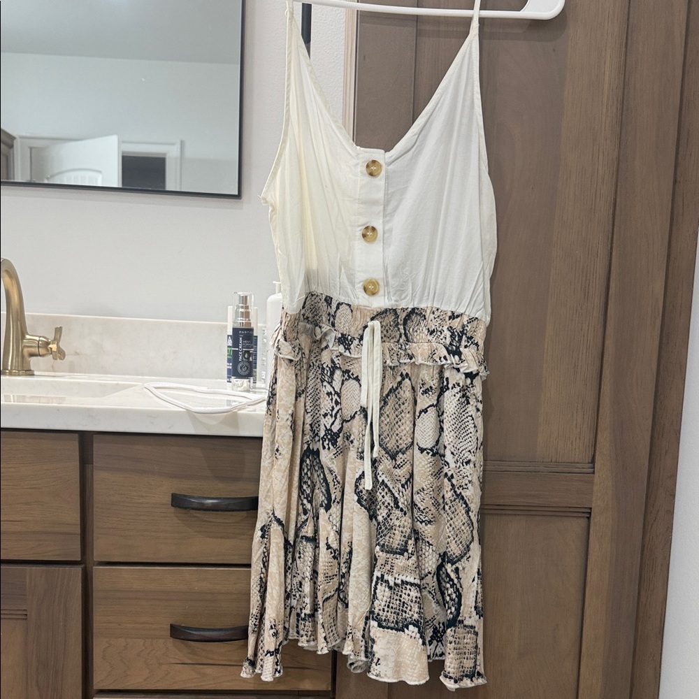 White and Snake Print romper Dress with Buttons